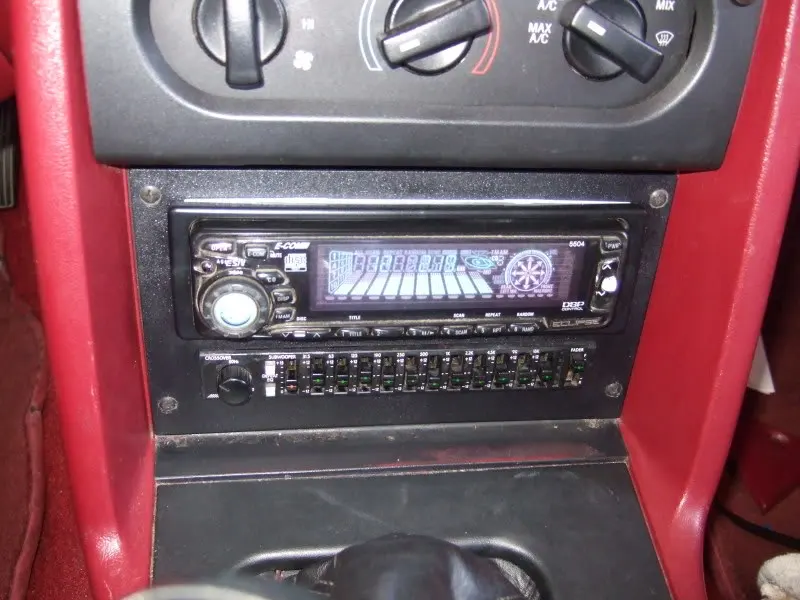 2007_0611foxbodystereo0016.webp