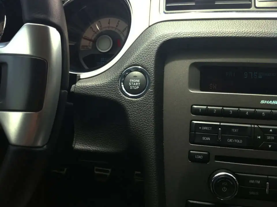2010Mustang3-1.webp