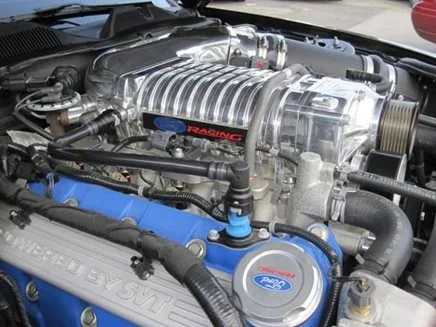 2011_Ford_Mustang_GT500_38.webp