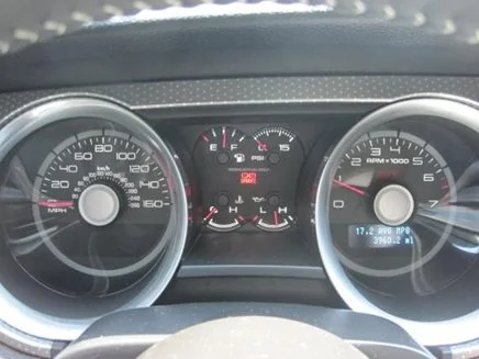 2011_Ford_Mustang_GT500_4.webp