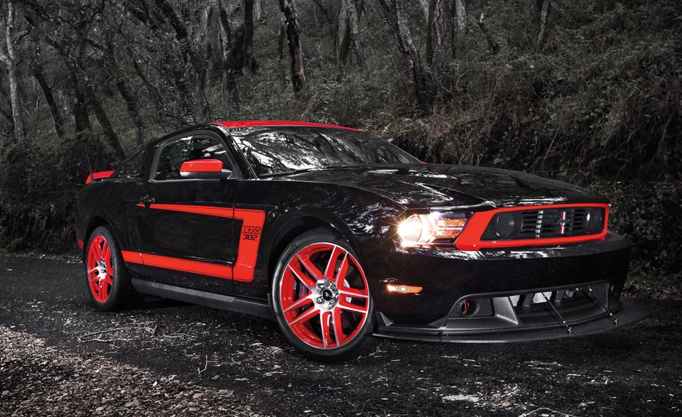 2012-ford-mustang-boss-302-laguna-seca.webp