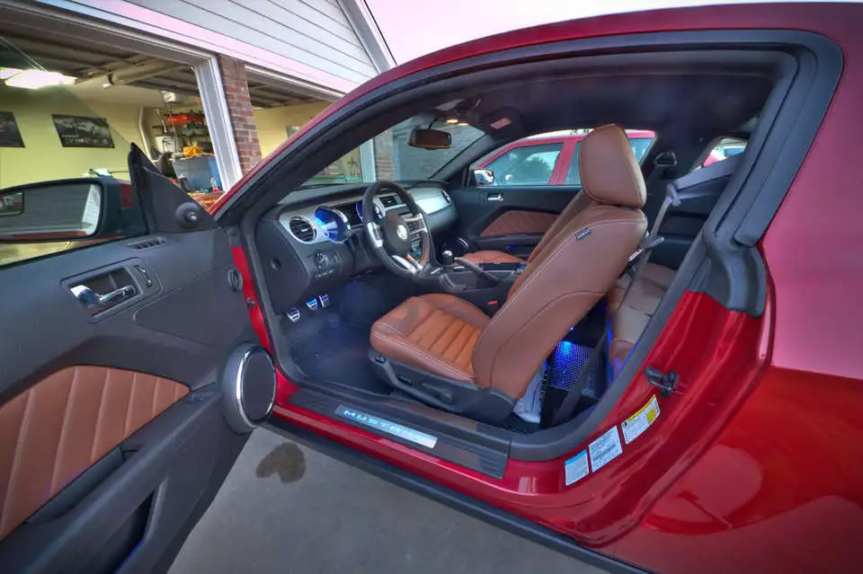 2012Mustang-9.webp