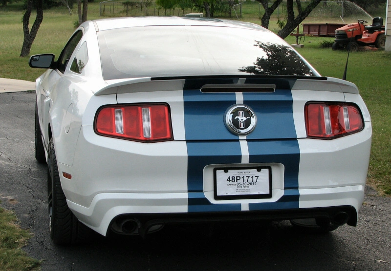 2012mustang_05d.webp