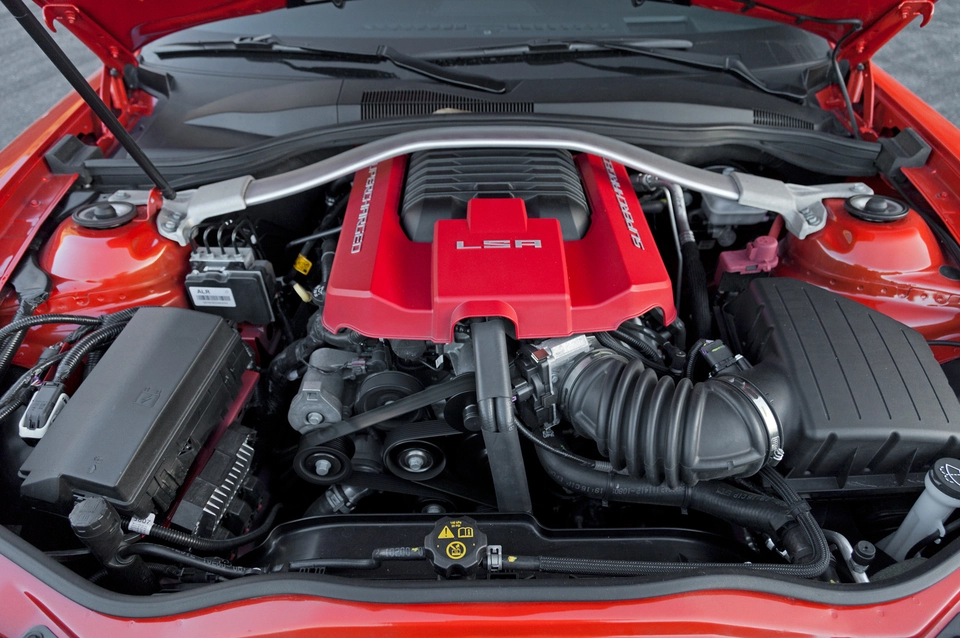 2013-chevrolet-camaro-zl1-engine-bayjpg.webp