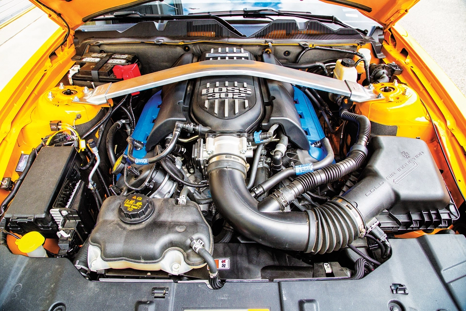 2013-ford-mustang-boss-302-laguna-seca-engine-bay.webp