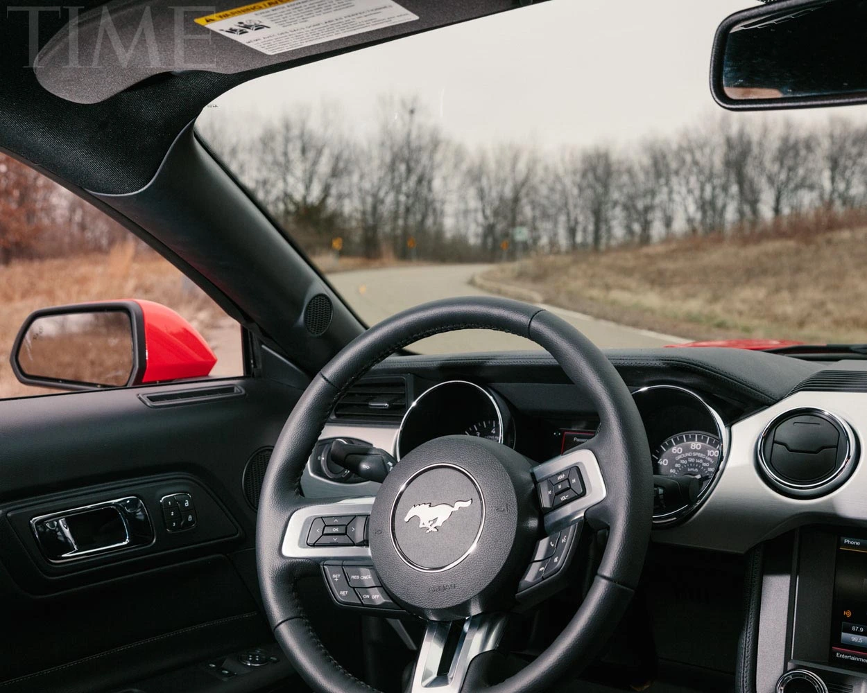 2015-mustang-02.webp