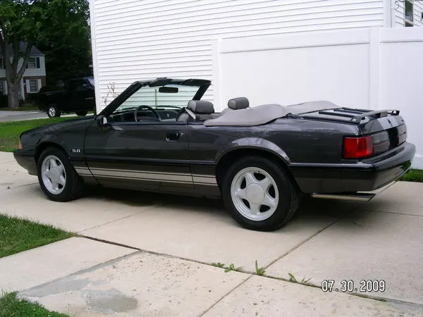 25937215-972-1991-Mustang-LX-50L-AOD-ConvertibleTit.webp
