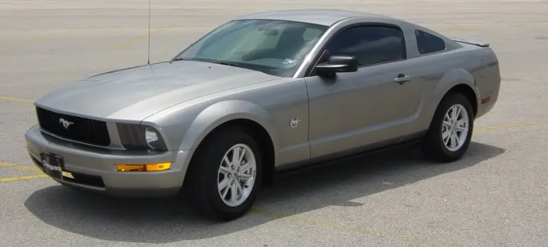 2mustang3.webp