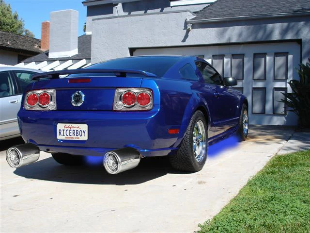 31079d1185600038-2005-mustang-your-ideal-body-kit-donricer4.webp
