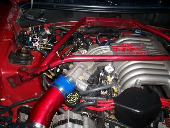 5-18-06nitrousinstall003.webp