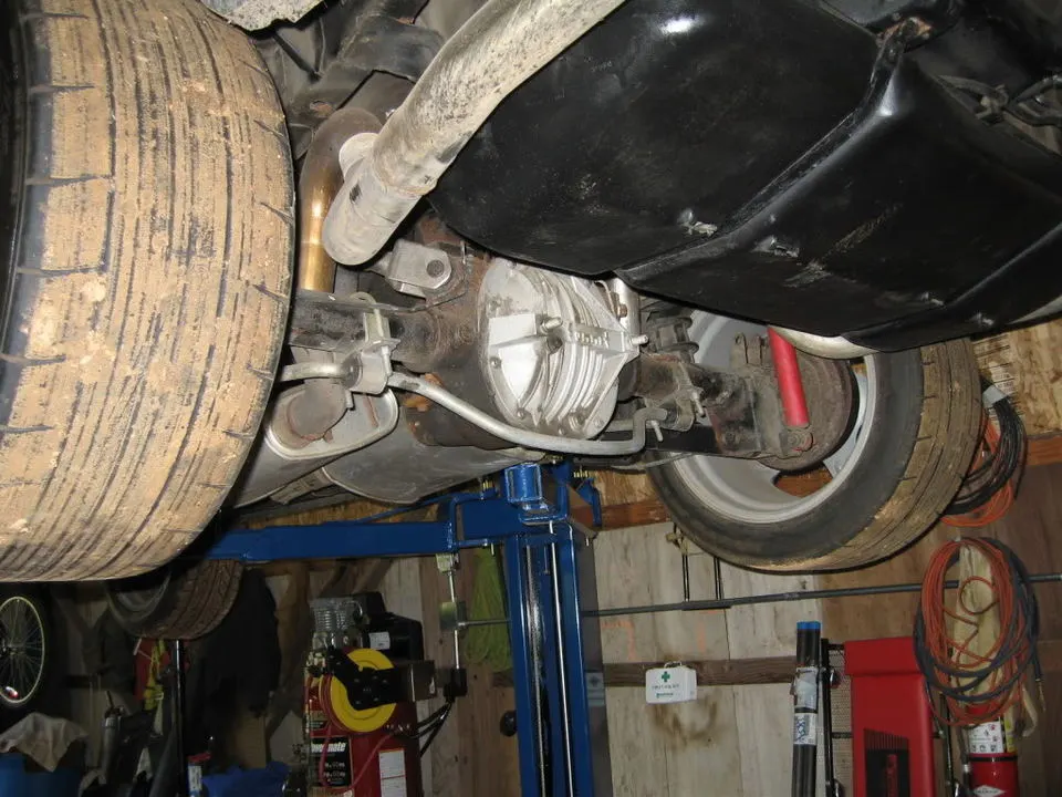 5-4-07LIFTFINISHEDANDMUSTANG015.webp