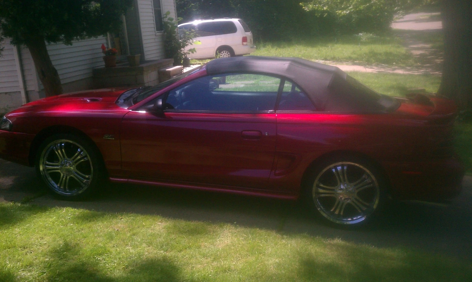 50sideviewDriveway.webp
