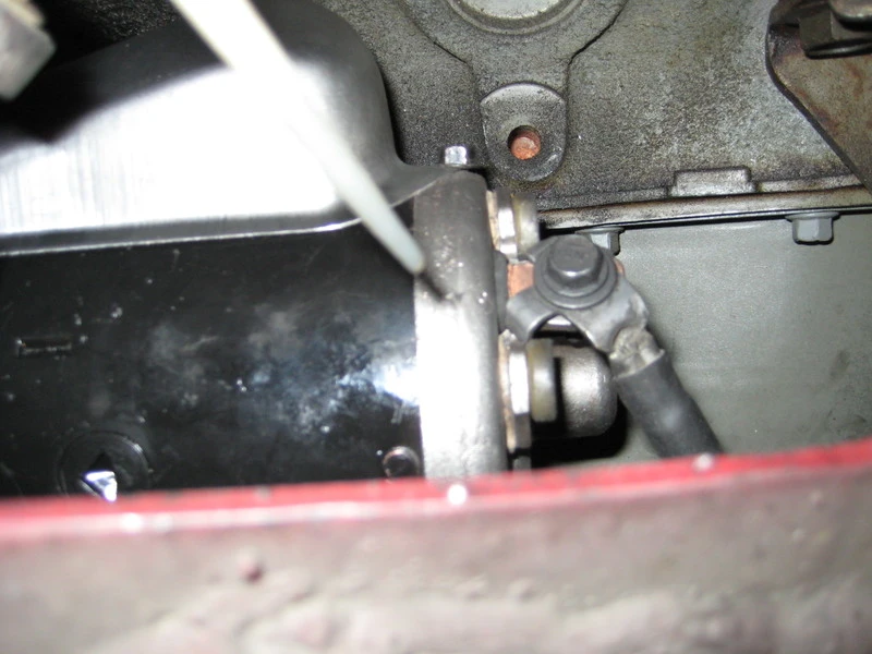 63662d1236962660-1988-mustang-5-0-starter-removal-help-img_1271-1.webp