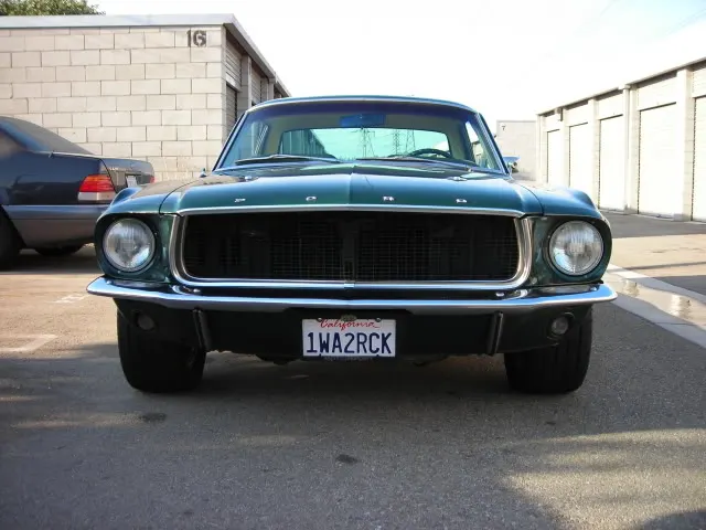 67mustang001-1.webp