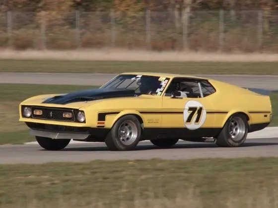 71Mustang-RoadRacer_01.webp