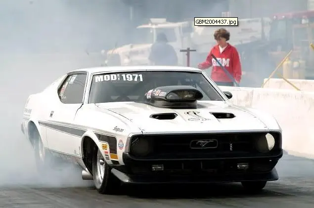 72Mustang_10.webp