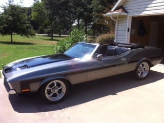 72Mustangsm.webp