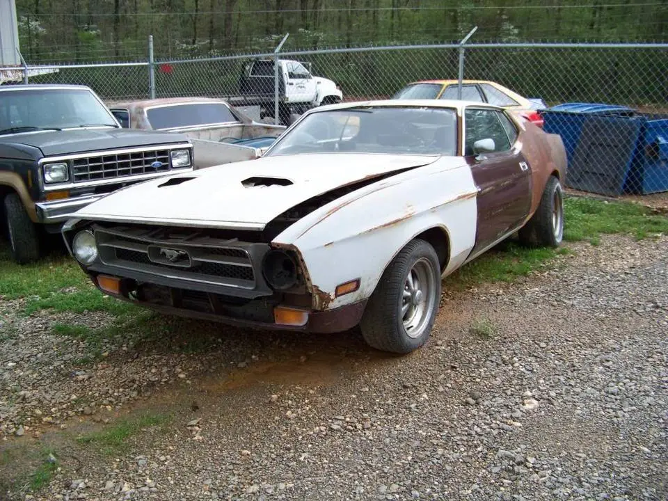 73Mach1leftfront.webp