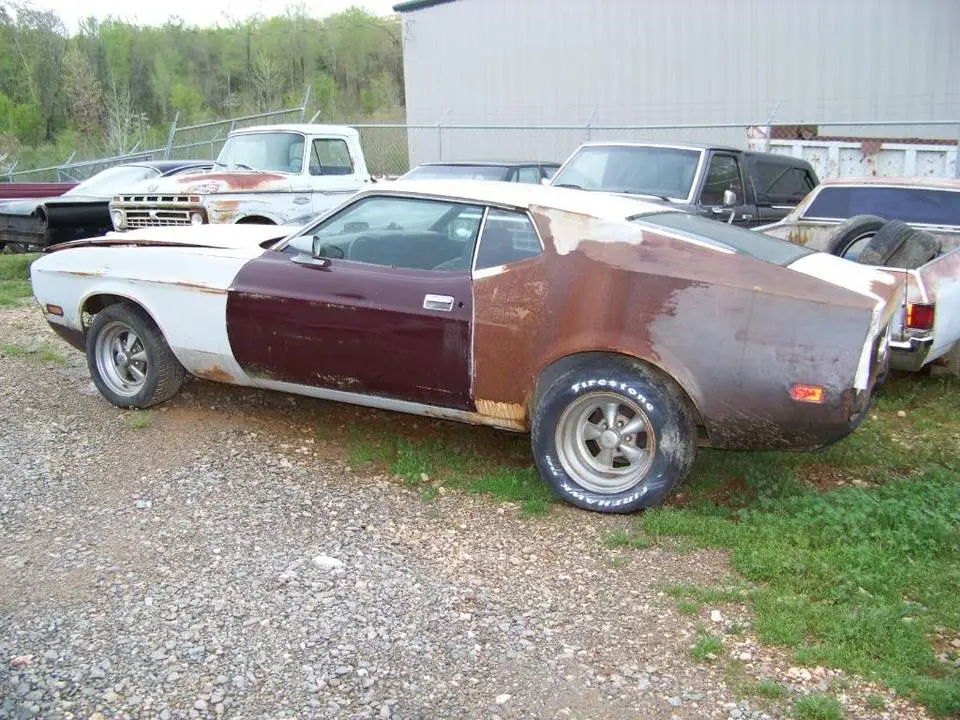 73Mach1side.webp