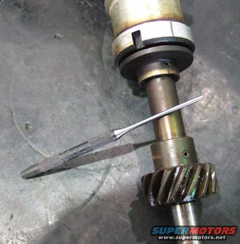 8-roll-pin-removal.webp