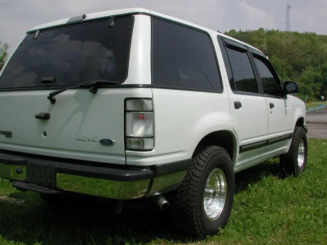 8264truck_rear.webp