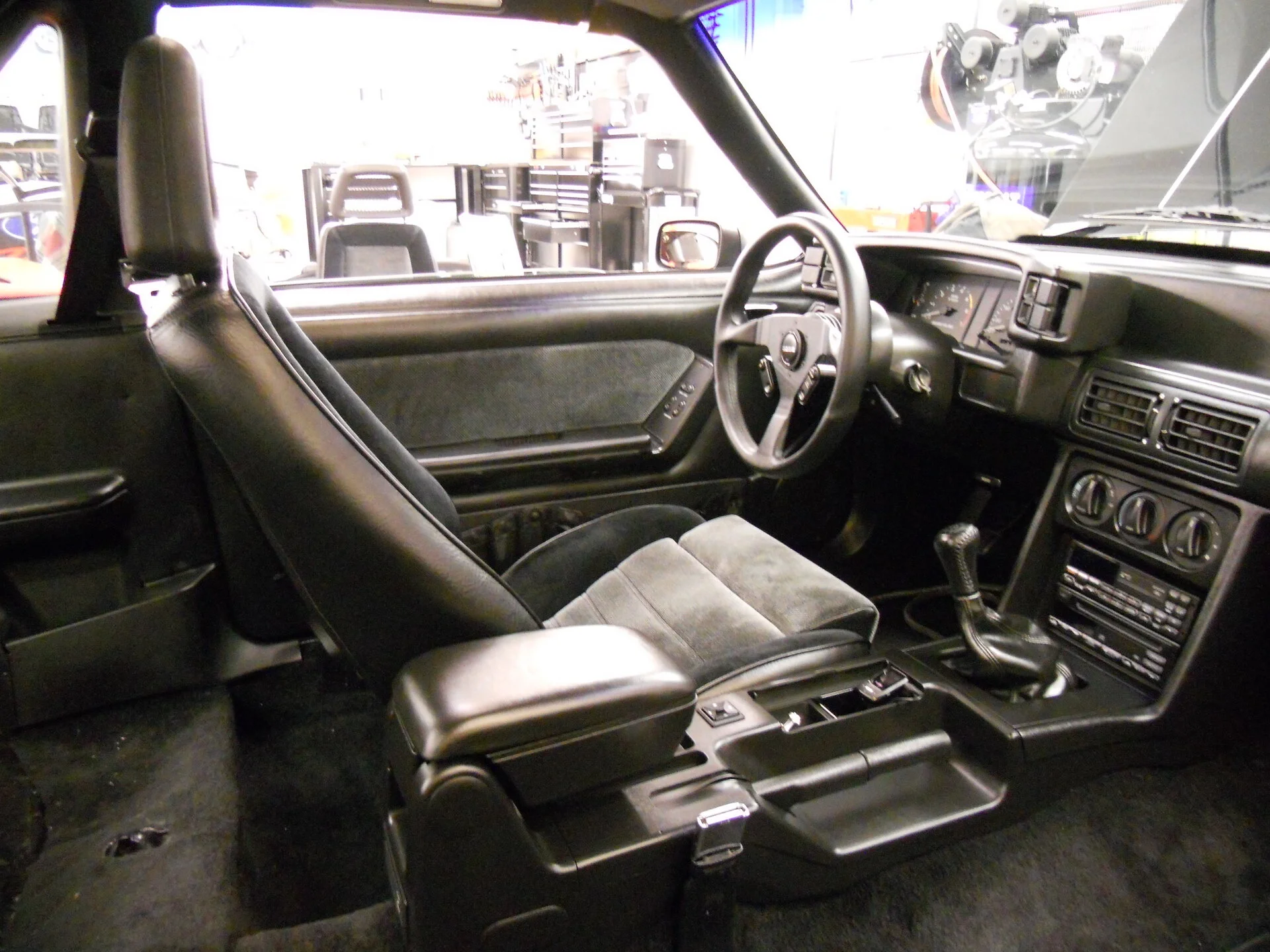 88 T-top Interior (125).webp