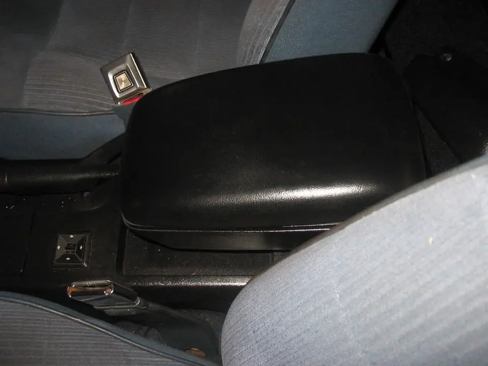 88mustangbodywork144.webp