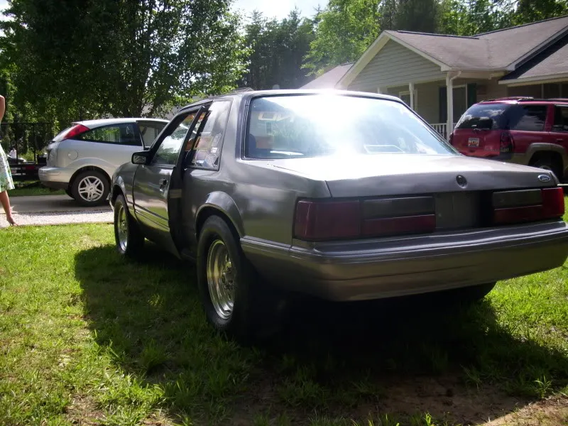 89MustangCoupe095.webp