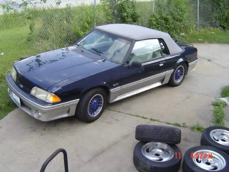 90mustangnewrims.webp