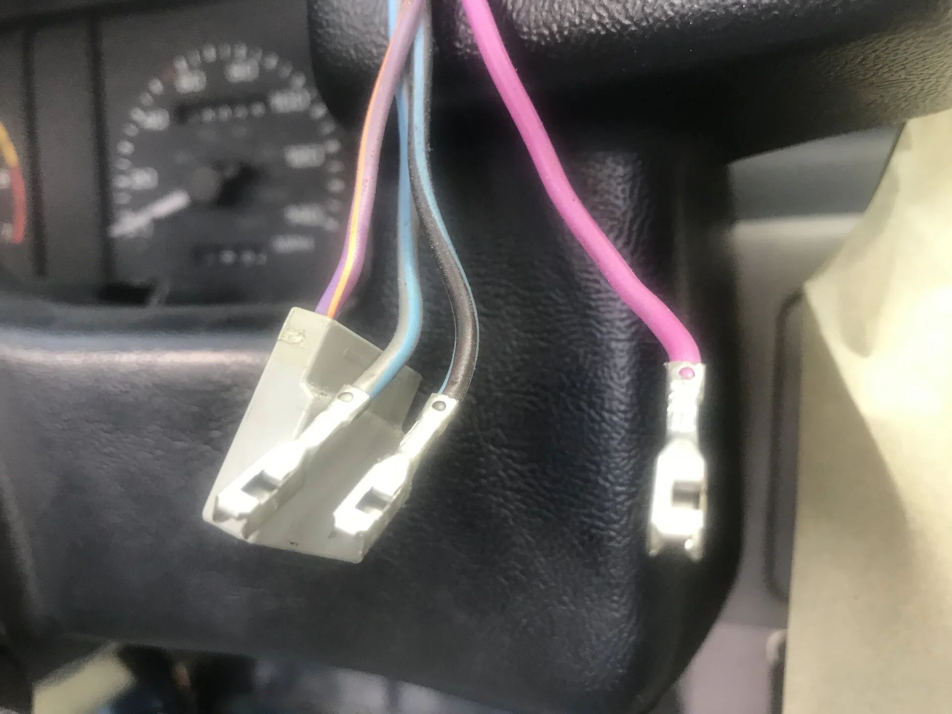 92-LX-Conv-Top-Switch-Spade-Connectors loose.webp