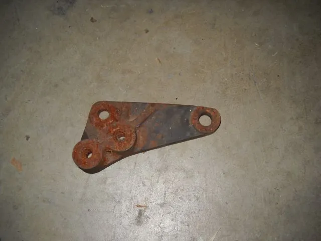92584d1268108502-alternator-bracket-where-does-go-bracket-1.webp