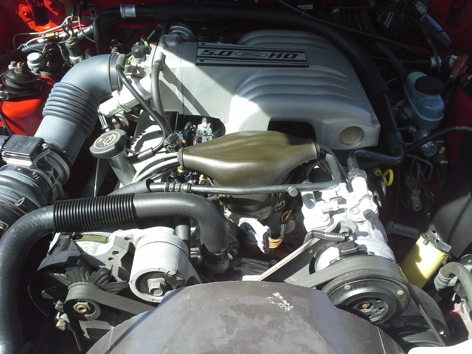 93%20gt%20under%20hood%201.webp