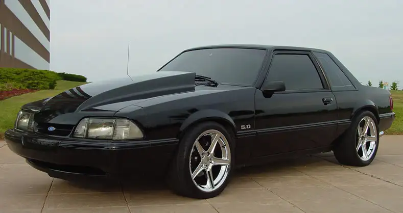 93-mustang-coupe1.webp