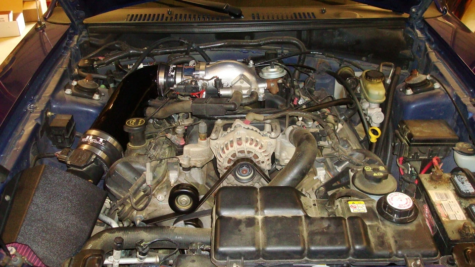 96287d1271342111-accufab-75mm-throttle-body-c-l-plenum-review-dsc02084.webp