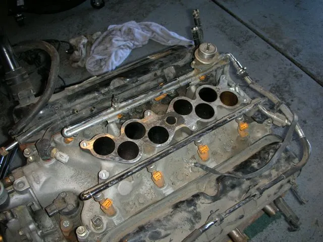 98fuelrail.webp