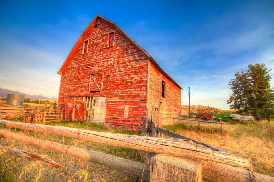 barn2.webp