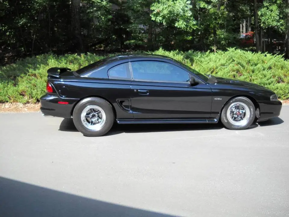 blackcar050.webp