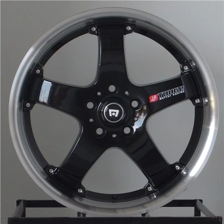 blacktouge18x91lg.webp