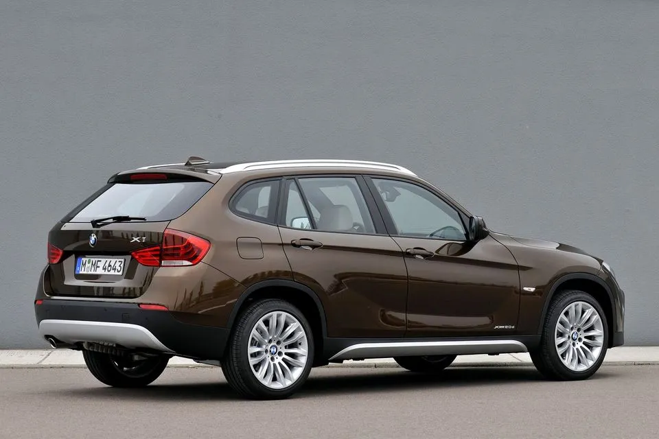 bmw-x1-Marrakesh-Brown-25.webp
