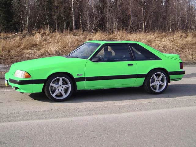 boomr-lx-neon.webp
