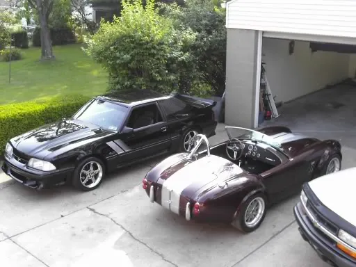 bothcars.webp