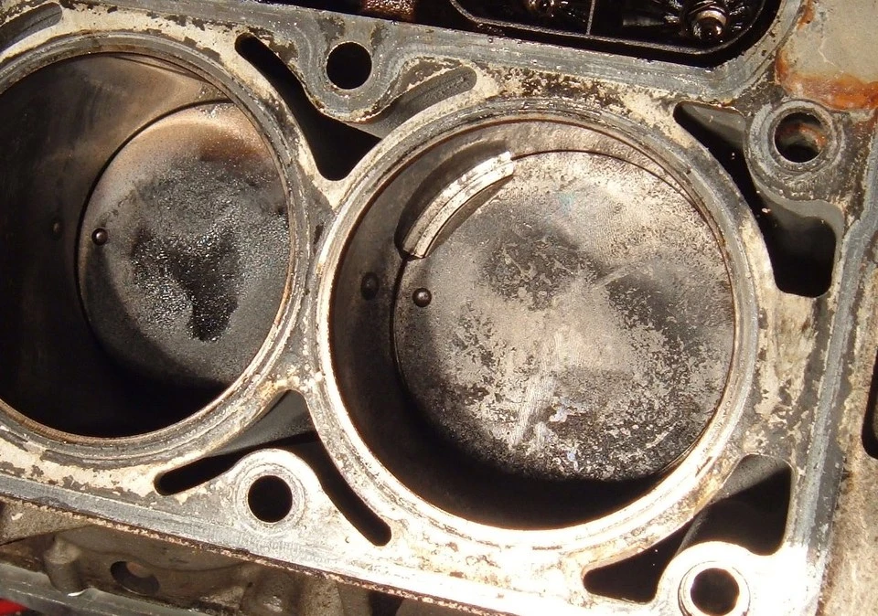 broken_piston2.webp