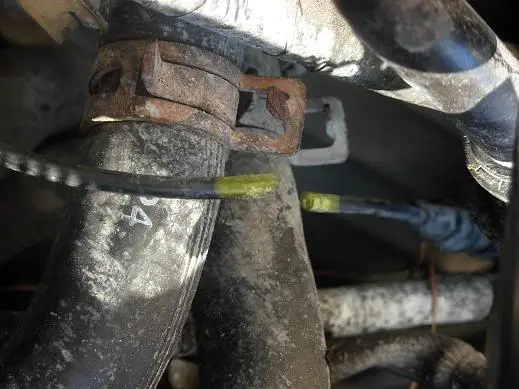 brokenhvacfeedline.webp
