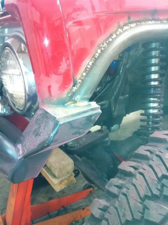 bronco33111004.webp