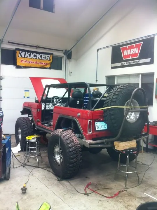 bronco33111006.webp