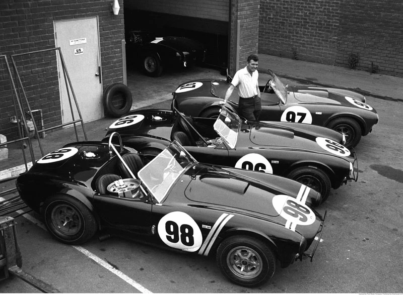 carroll_shelby_3_cobras.webp