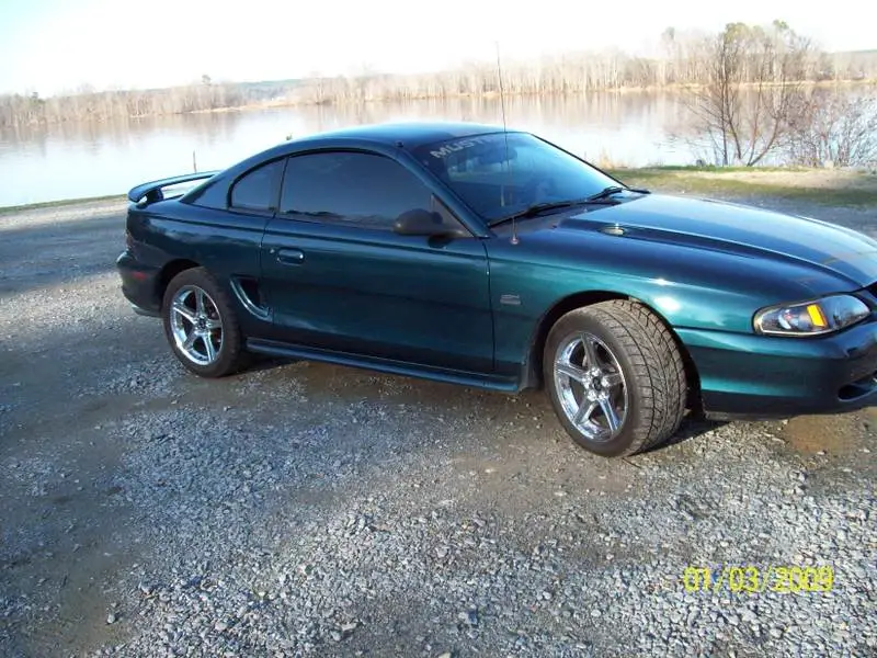 christmasandcar1309006.webp