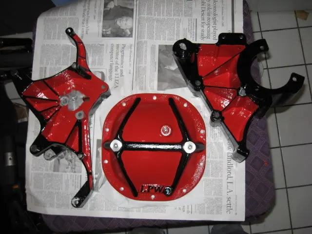 cobra_brackets_painted.webp