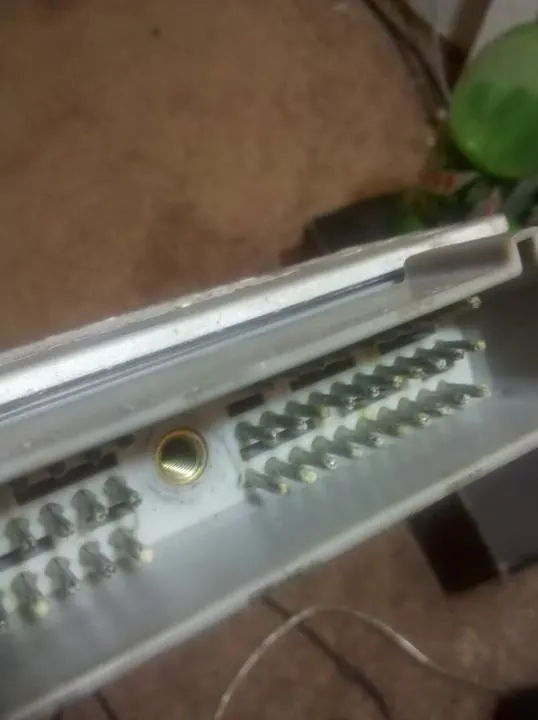Connecterpins.webp