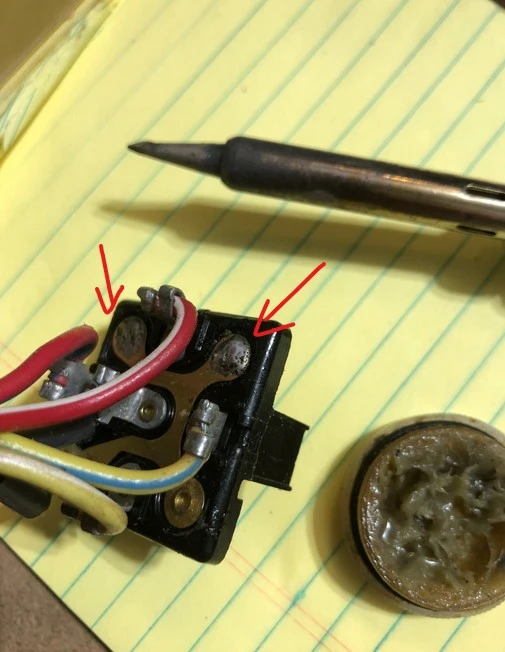 contactpinsoldered.jpg